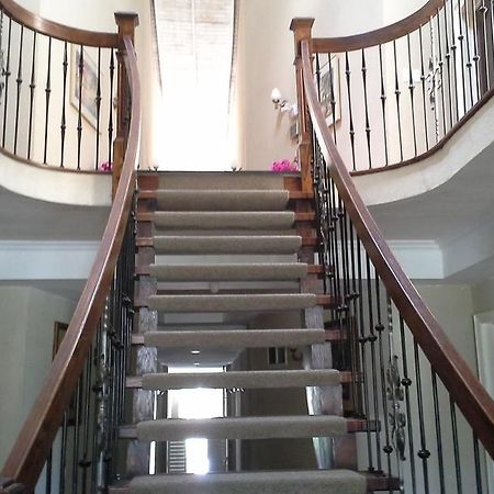 Guest House Villa Mishkan Runaway Bay Exterior foto
