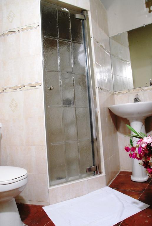 Guest House Villa Mishkan Runaway Bay Quarto foto